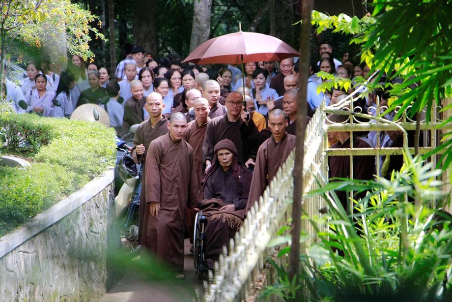 ACC70DB9 D8F8 4266 A907 D325133F2D63