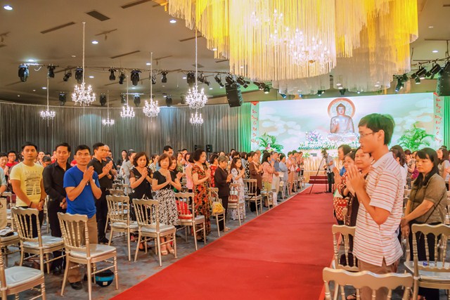 E6B84D5B E044 416A 9CFA 0167372F707D 2403 00000164CD976F0A