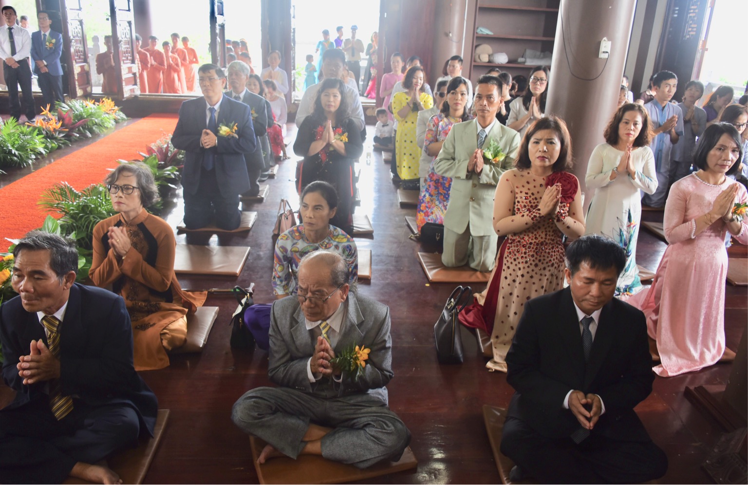 D660500F B8F9 4DEB B2AA A08A13D36EF1