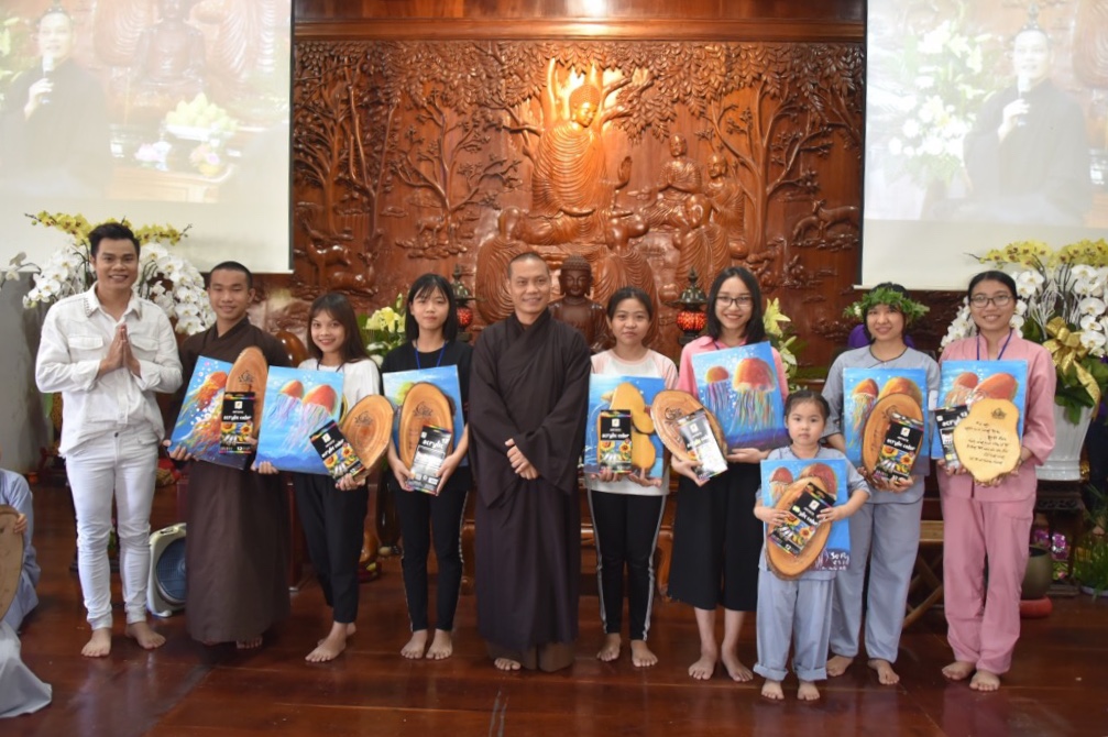 3BE8C452 CD49 4E54 91F0 8A0E616F3DA8