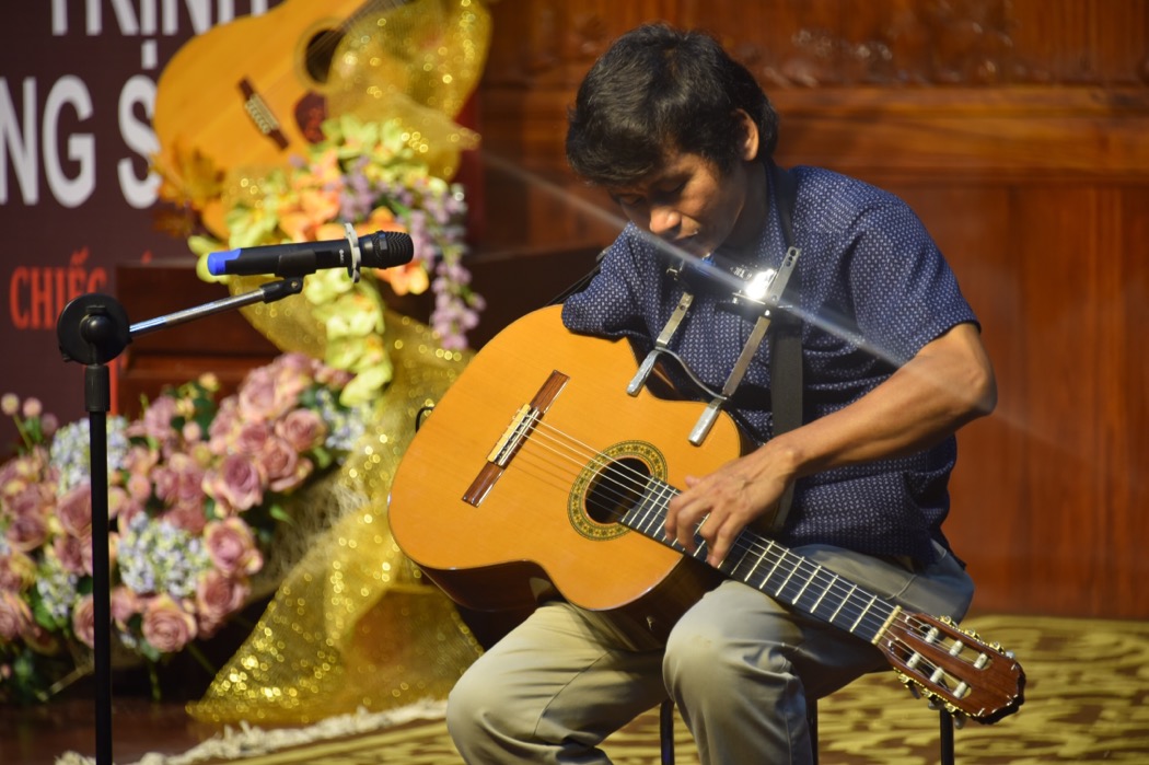 69CADEE2 35EE 4EB7 9769 41E6E47B29CA