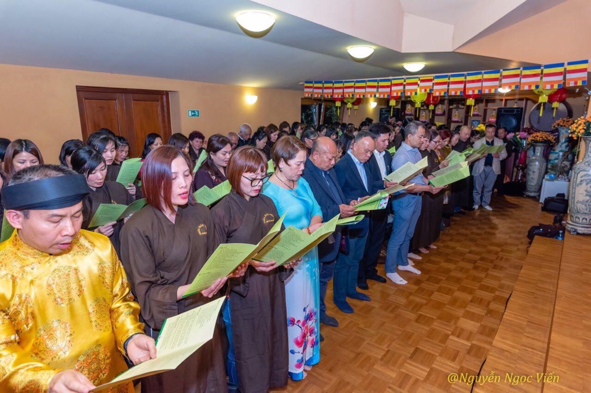 DBD2F5D1 D3F9 4281 AA7F 7419F1ED3452