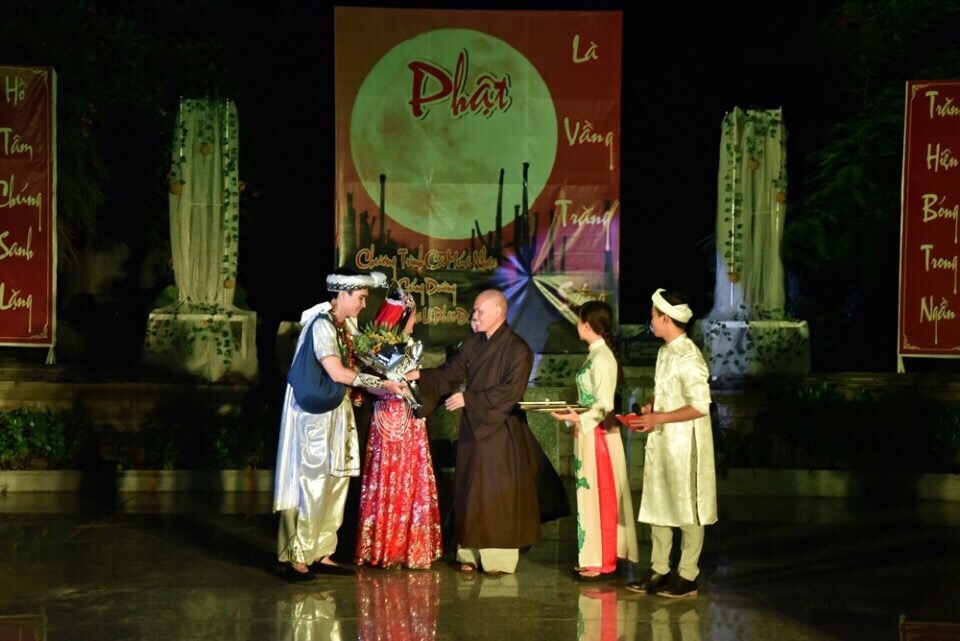 image-1cea116e8123948d04fffe1ed764ffd8690db96d54e030fa3d54b36ea90d69a8-V