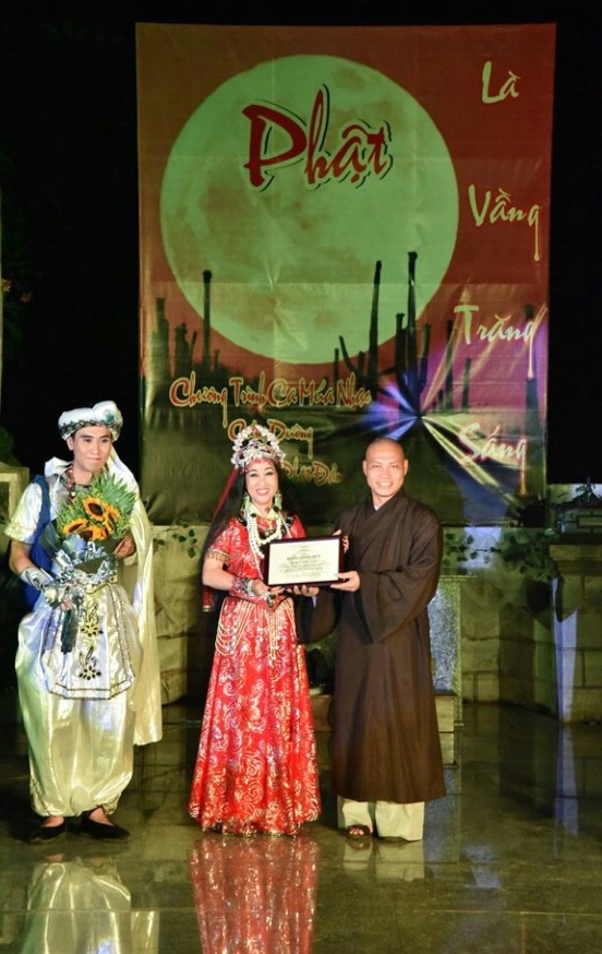 image-d52e4dc235d98e483cbad999e70866bc2b8c8eeb43f9501fdc11e40346224dae-V