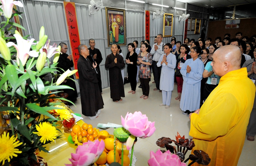 Tại Chùa Hoằng Pháp II