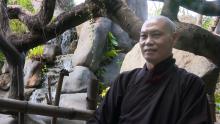 Thầy Trí Chơn trả lời phỏng vấn của phóng viên truyền hình An Viên: “Cái nhìn trong mùa dịch”.