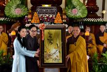 Đôi bạn trẻ Văn Học - Phương Anh tổ chức lễ Hằng thuận tại tu viện Khánh An 