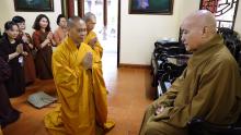 Tăng thân Khánh An hội kiến, đảnh lễ thiền sư Thích Thanh Từ và các bậc tôn đức 
