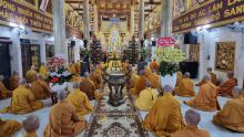 Thượng tọa Thích Trí Chơn sách tấn hành giả an cư