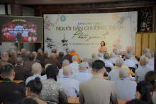 MC. Minh Hương giảng dạy chủ đề “Xây dựng tâm thế tự tin khi dẫn chương trình & Kỹ năng biên tập và viết kịch bản chương trình” trong buổi học thứ 5 