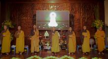 Chư Tăng, Phật tử Tu viện Khánh An cầu nguyện hướng về bà con vùng lũ miền Bắc
