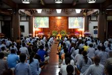 Thượng tọa Thích Trí Thường với pháp thoại đêm sám  hối mùa Phật đản PL. 2563