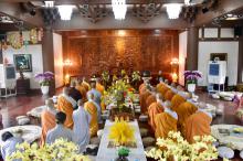 Chúc tết Tu viện Khánh An