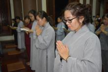 NGƯỜI ĐÃ SOI SÁNG ĐỜI CON