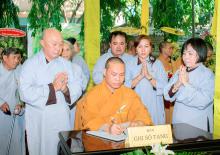 Viếng Giác linh HT. Thích Thiện Bình