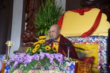 Phật sự lớn trong ngày đầu năm 2017