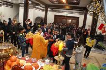 Đón Giao thừa Đinh dậu tại chùa Nhân Hoà - Ba Lan.