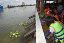 Pháp thoại "Đền Trả Bốn Ân" trên con thuyền phóng sinh nhân Lễ Giỗ Quốc Tổ Hùng Vương 