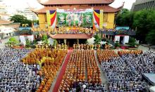 Trang nghiêm Đại lễ Phật đản PL.2561 tại TP.HCM
