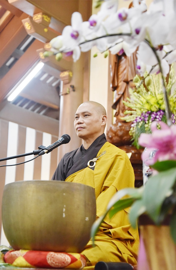 THỜI PHÁP ĐÊM SÁM HỐI