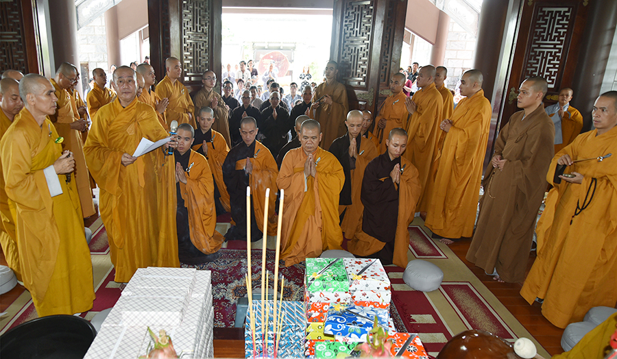 TƯỞNG NIỆM LẦN THỨ 16 CỐ HOÀ THƯỢNG THÍCH GIÁC ĐẠO